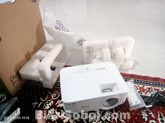 Projector BenQ MX560